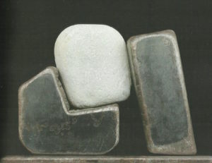 ZIGOR sculpture Eskua (la main)