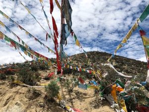 Laya au Tibet : bannière oration