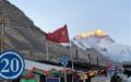 Everest : Vue des yourtes